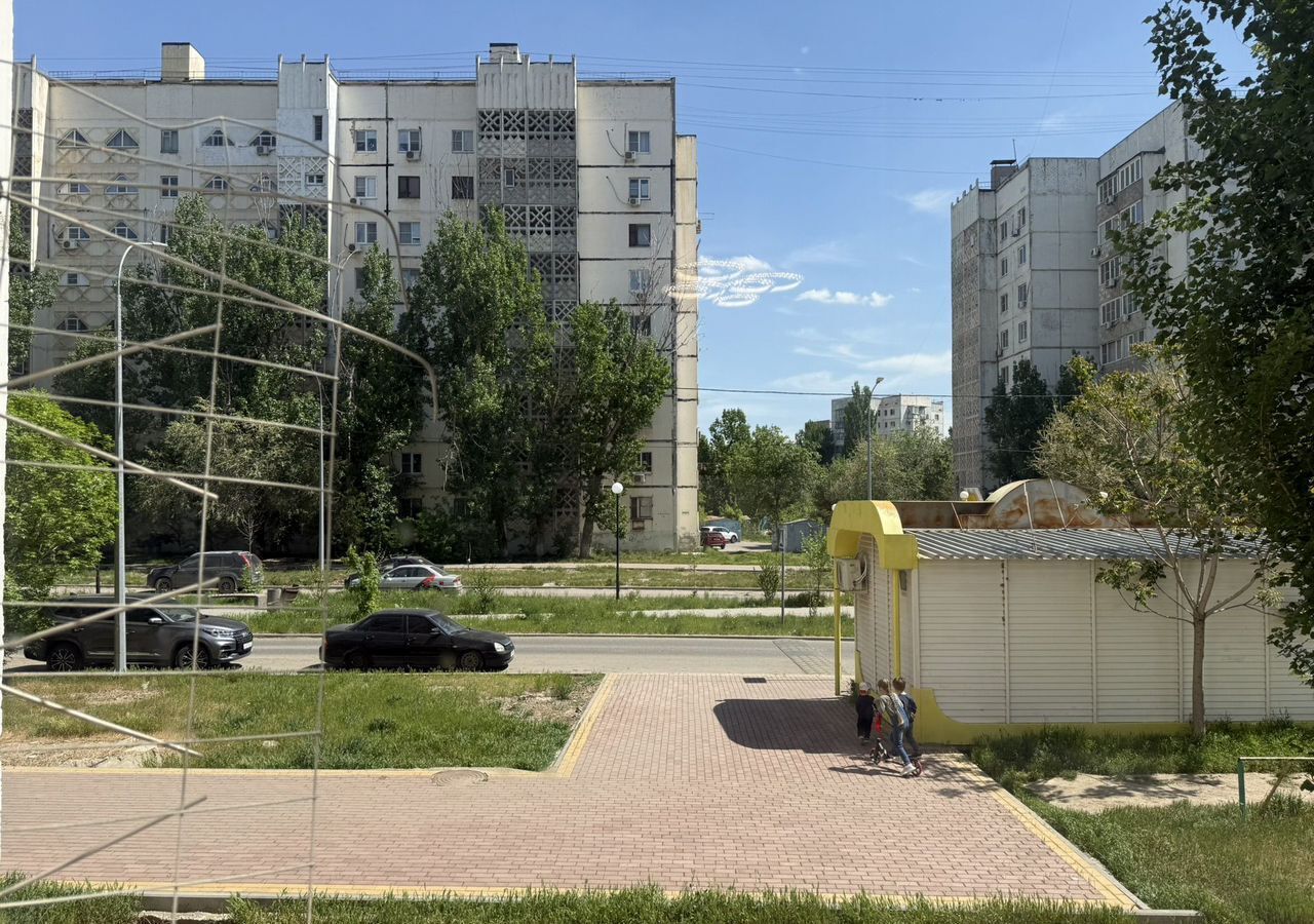 квартира г Астрахань р-н Кировский ул Валерии Барсовой 15 фото 6