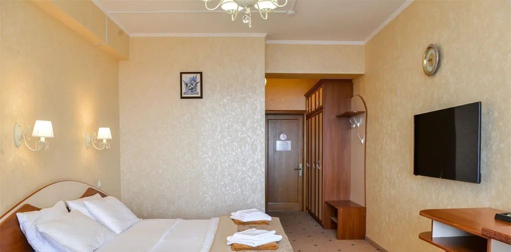комната г Алушта ул Набережная 24г фото 2