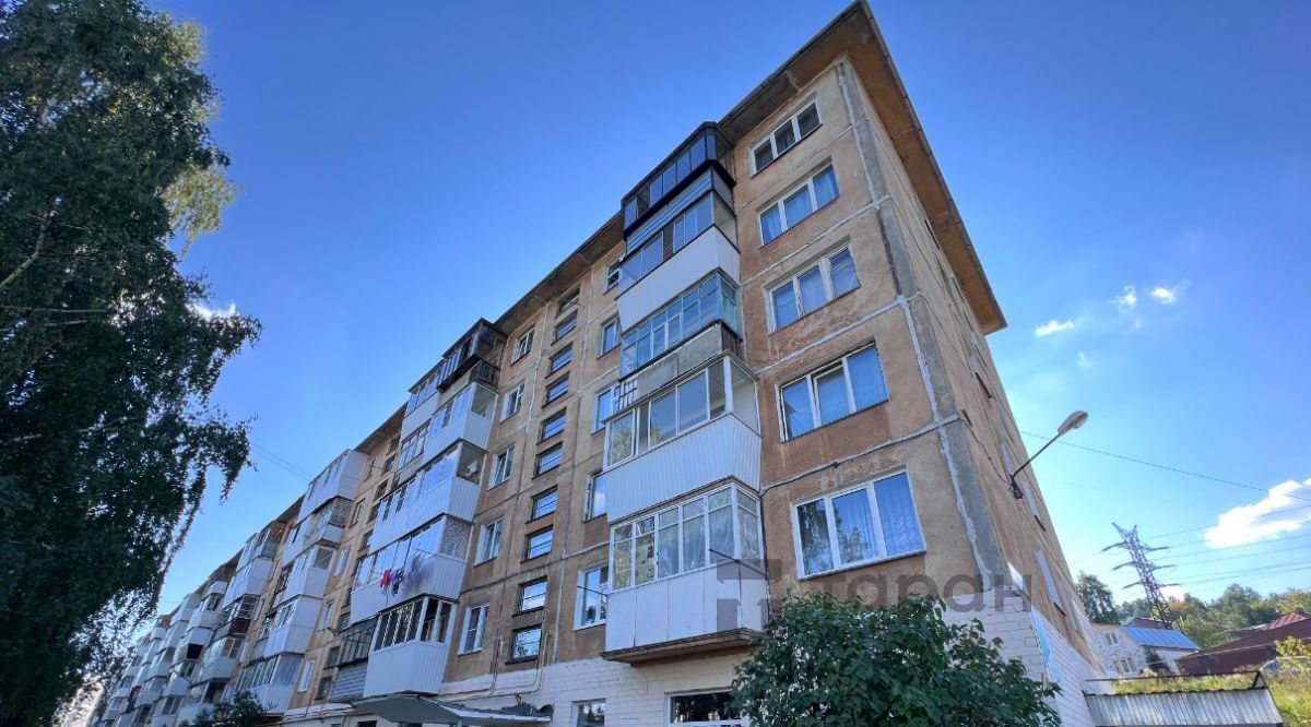 квартира г Златоуст 1-й кв-л, Северо-Запад кв-л, 17 фото 1