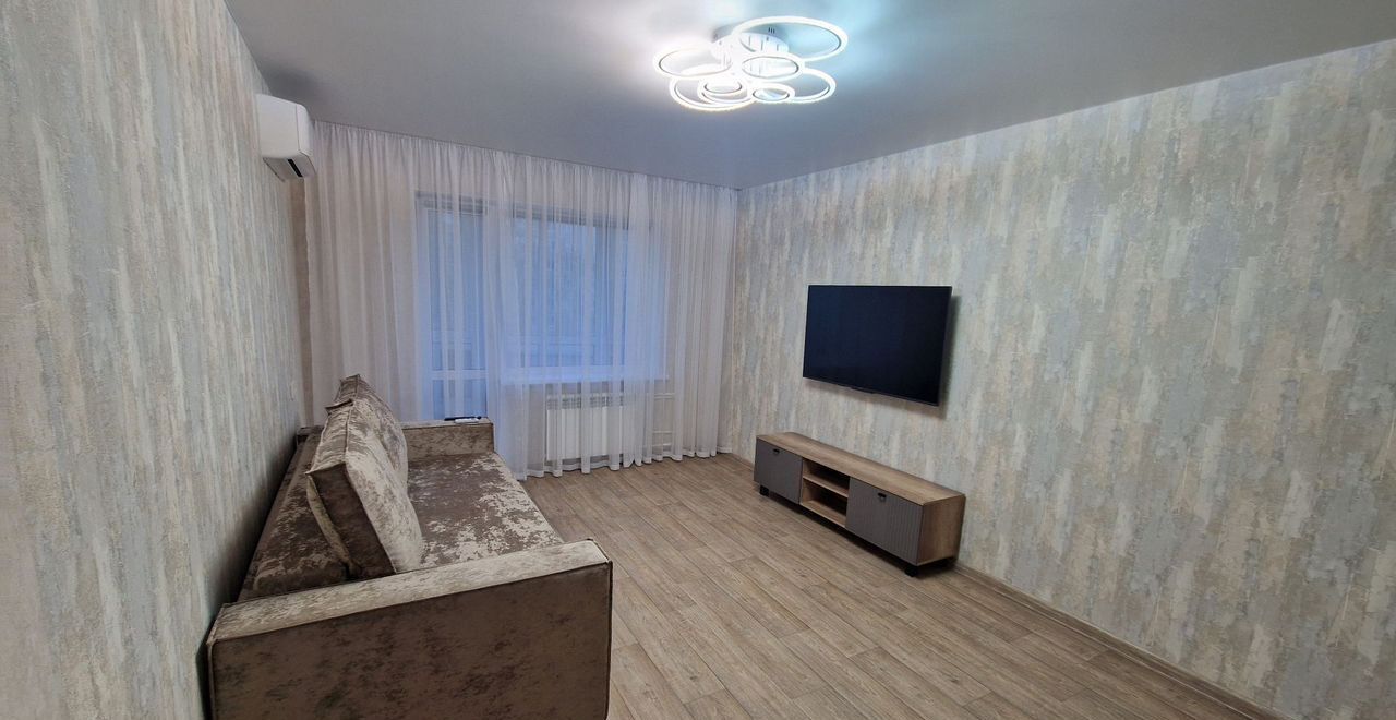 квартира г Омск р-н Кировский ул Степанца 8а фото 13
