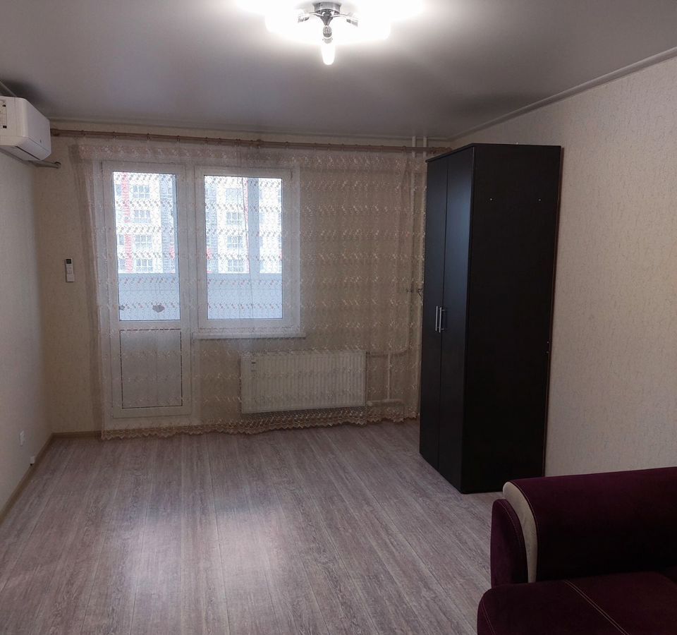 квартира г Краснодар р-н Прикубанский ул им. Героя Сарабеева В.И. 9/1 фото 3