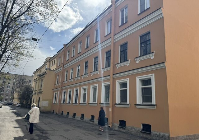 метро Василеостровская ул 16-я линия 49 Васильевского острова фото