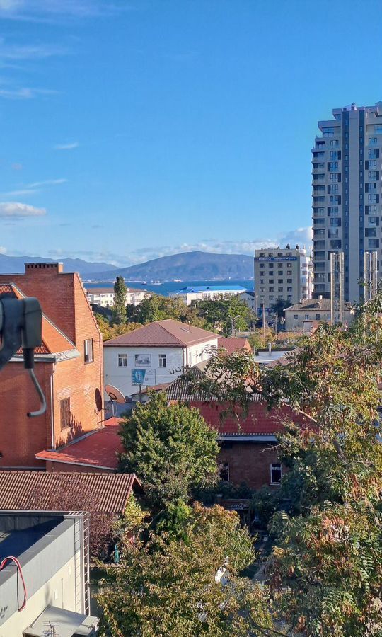 квартира г Новороссийск р-н Центральный ул Серова 21 фото 2