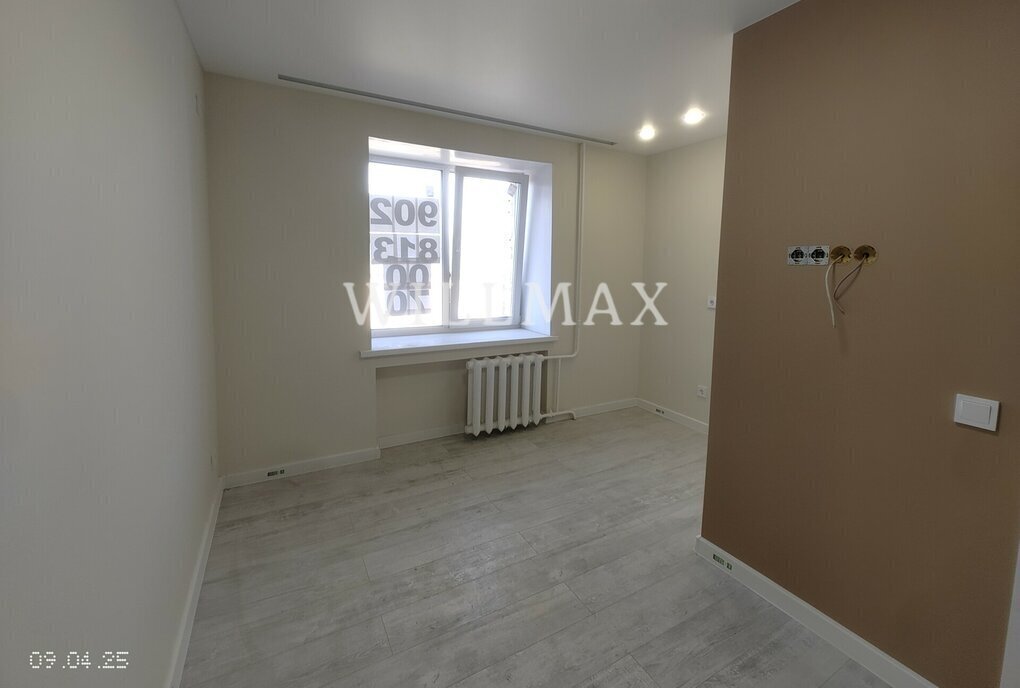 квартира г Тюмень ул Мельникайте 44а фото 2
