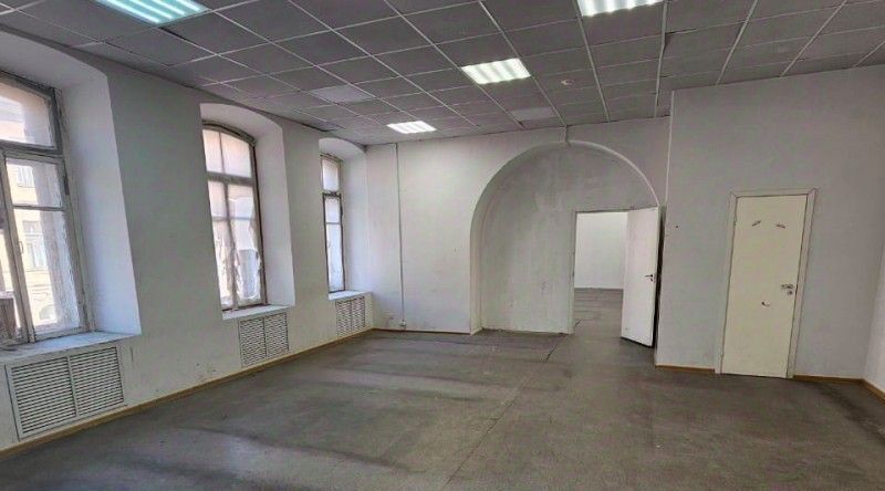 офис г Санкт-Петербург метро Площадь Восстания ул Дегтярная 5/7 фото 1