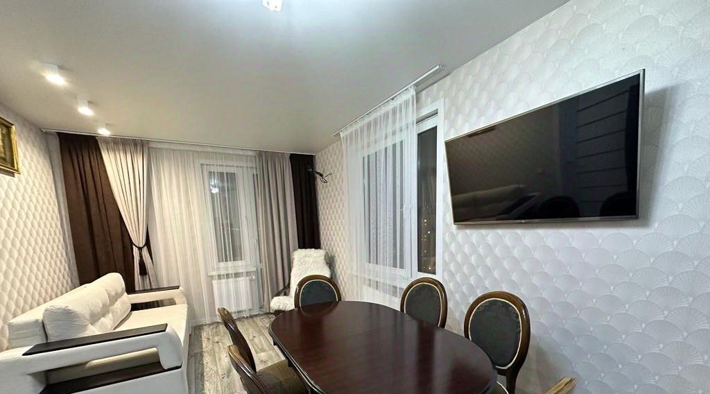 квартира г Казань Дубравная ул Александра Курынова 10к/3 фото 2