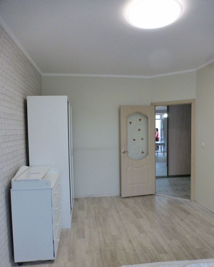 квартира г Омск р-н Октябрьский пр-кт Космический 20к/7 фото 6