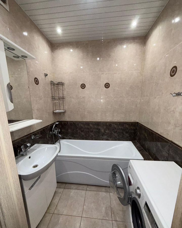 квартира г Краснодар р-н Прикубанский ул им. Героя Яцкова И.В. 15к/2 фото 6