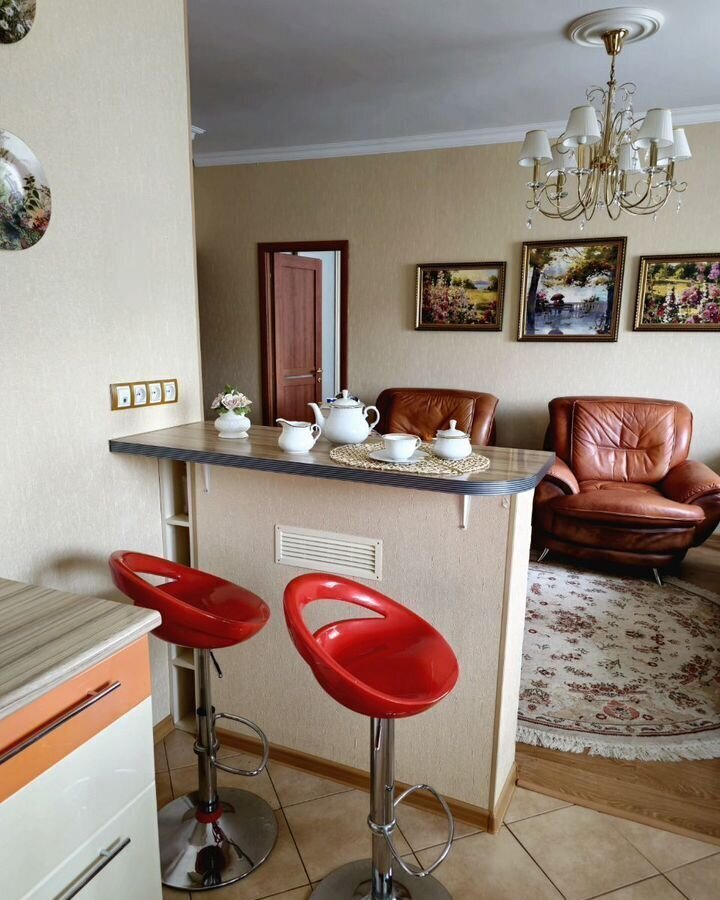 квартира г Сургут р-н Северный жилой пр-кт Ленина 66/1 Тюменская обл. фото 2
