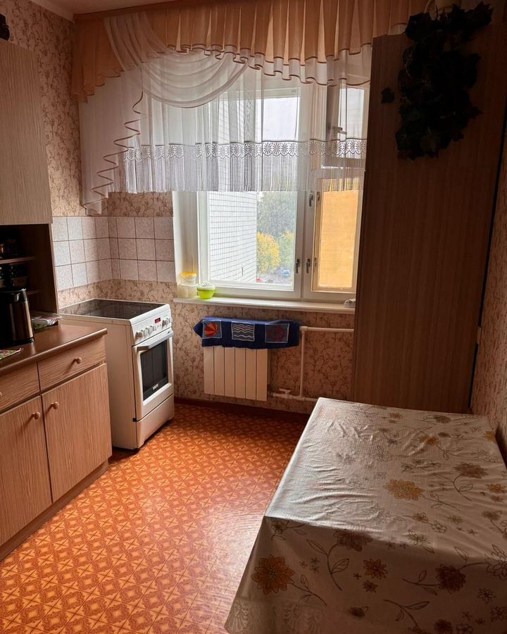 квартира г Набережные Челны р-н Центральный 17-й комплекс 10 фото 2