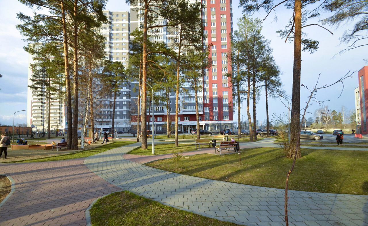 квартира г Екатеринбург р-н Железнодорожный ул Таватуйская 25к/2 фото 1