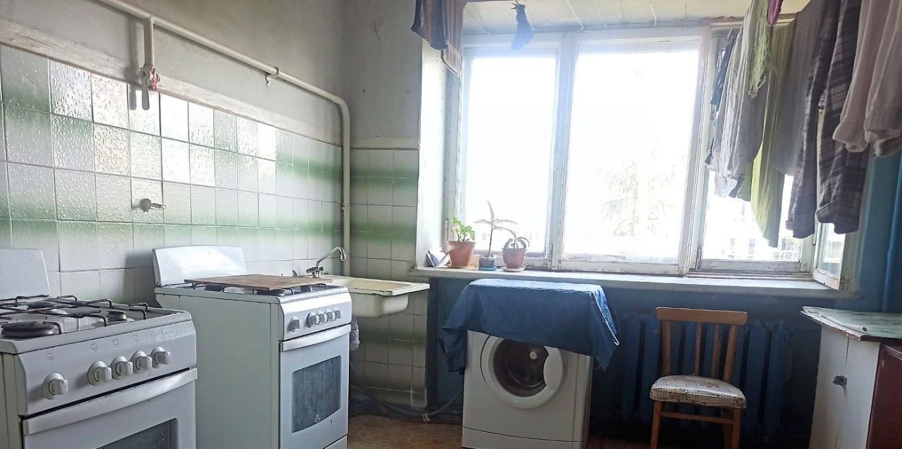 комната г Уфа р-н Орджоникидзевский пр-кт Октября 162/1а фото 4
