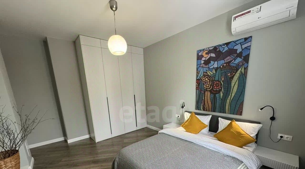 квартира г Казань Кремлёвская ул Столярова 35 фото 1