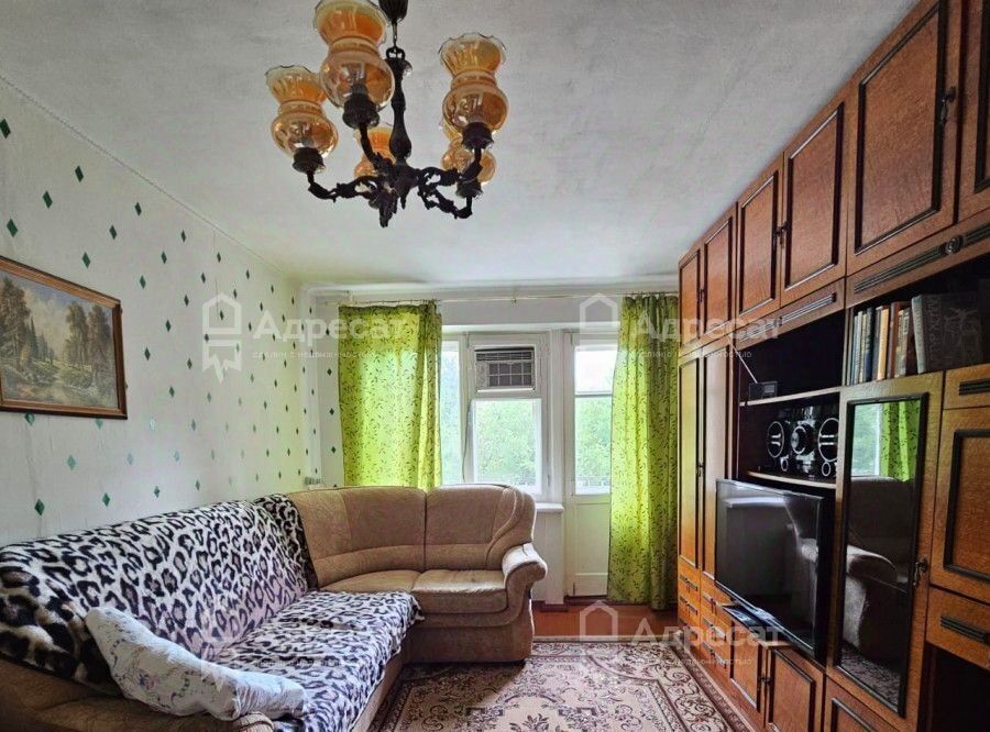квартира г Волгоград р-н Дзержинский пр-кт Маршала Жукова 131 фото 1