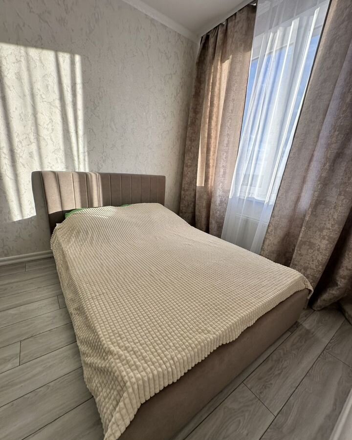 комната г Волгоград р-н Дзержинский ул им. Кортоева 7 фото 1