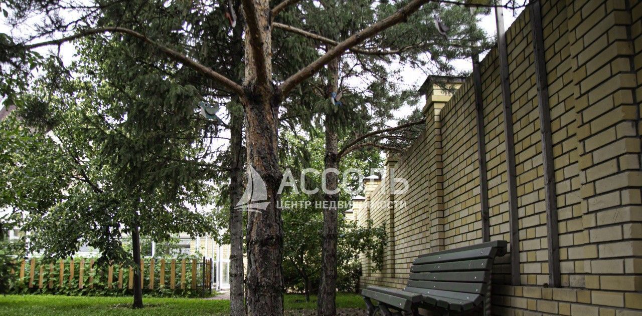 дом г Омск р-н Центральный ул Ю.М.Нагибина 38 микрорайон «Старгород» фото 3