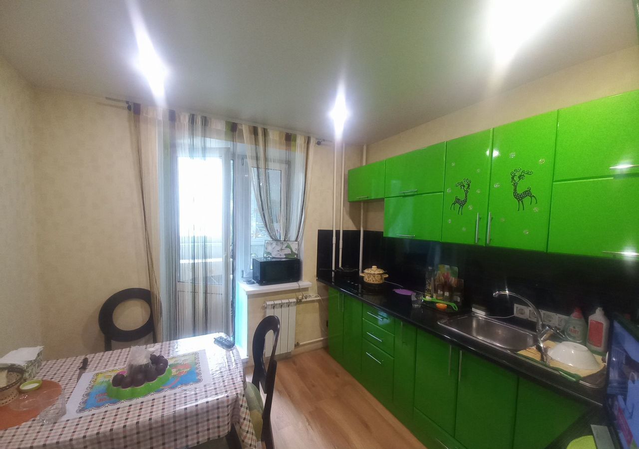 квартира г Саратов р-н Заводской ул им Плякина А.В. 3а фото 1