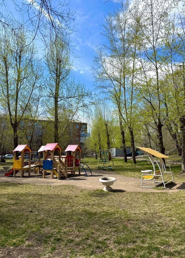 квартира г Красноярск р-н Свердловский ул Александра Матросова 8 фото 17