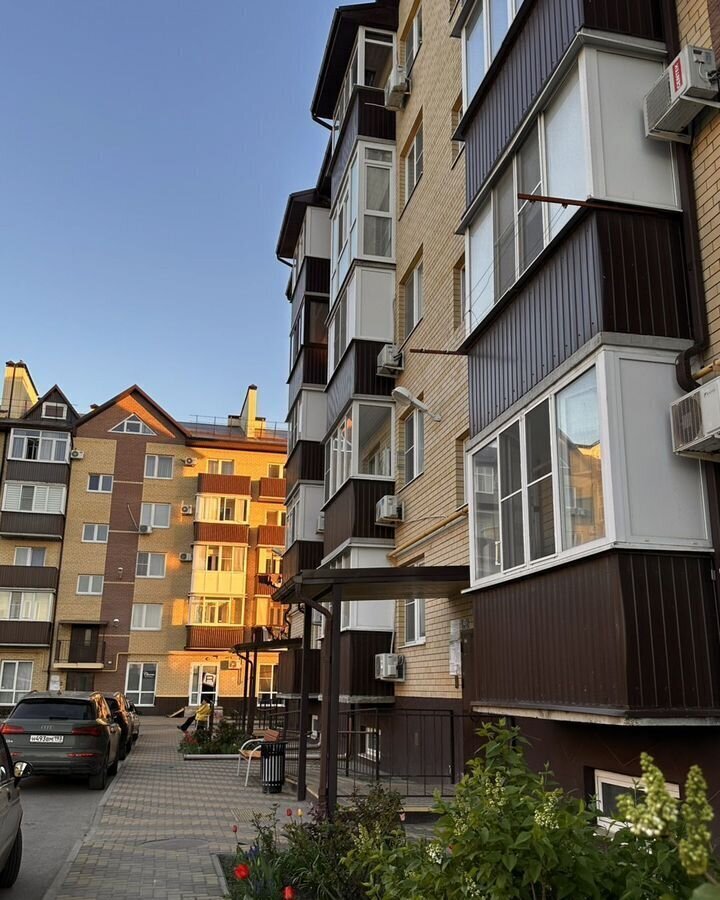 квартира р-н Ейский г Ейск ул Красная 43в фото 2