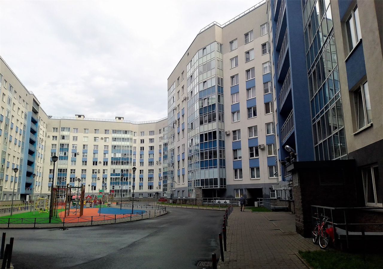 квартира г Санкт-Петербург метро Василеостровская наб Реки Смоленки 3к/2 фото 2