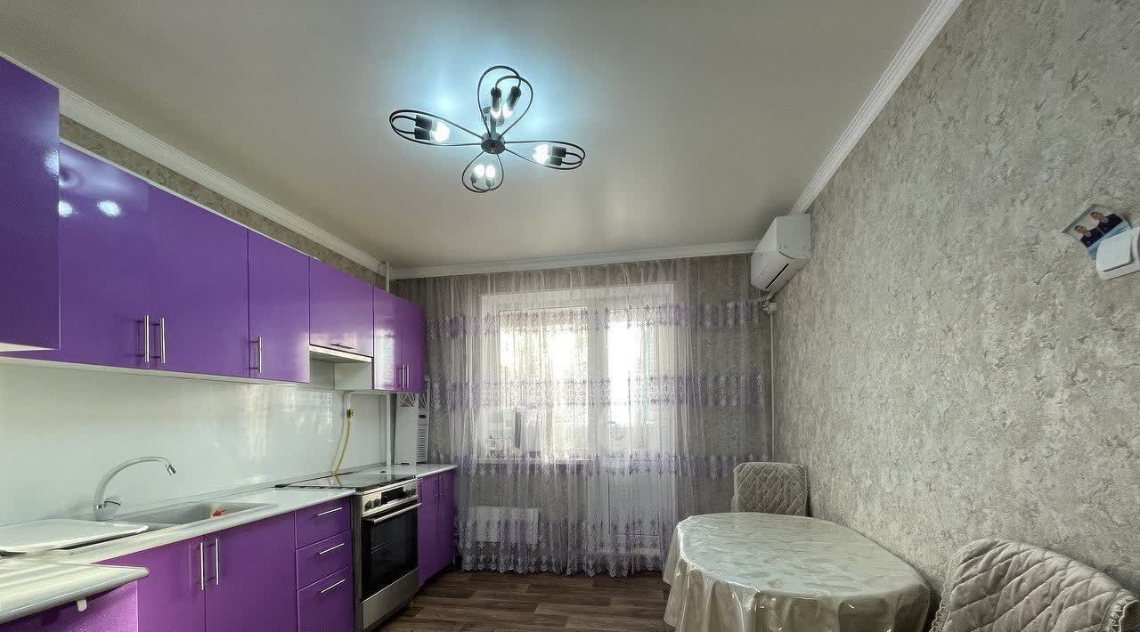 квартира г Черкесск ул Октябрьская 32 фото 1