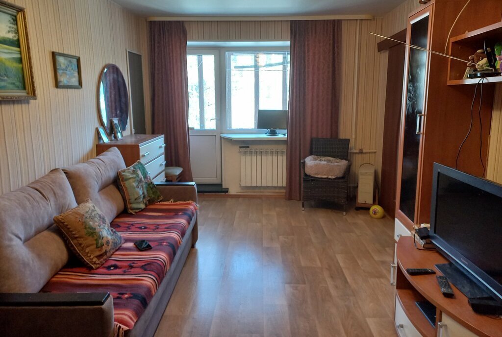 квартира г Великий Новгород ул Октябрьская 38 фото 1