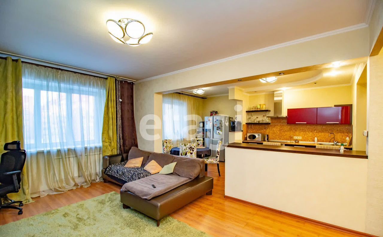 квартира г Красноярск р-н Советский ул Авиаторов 33 фото 2