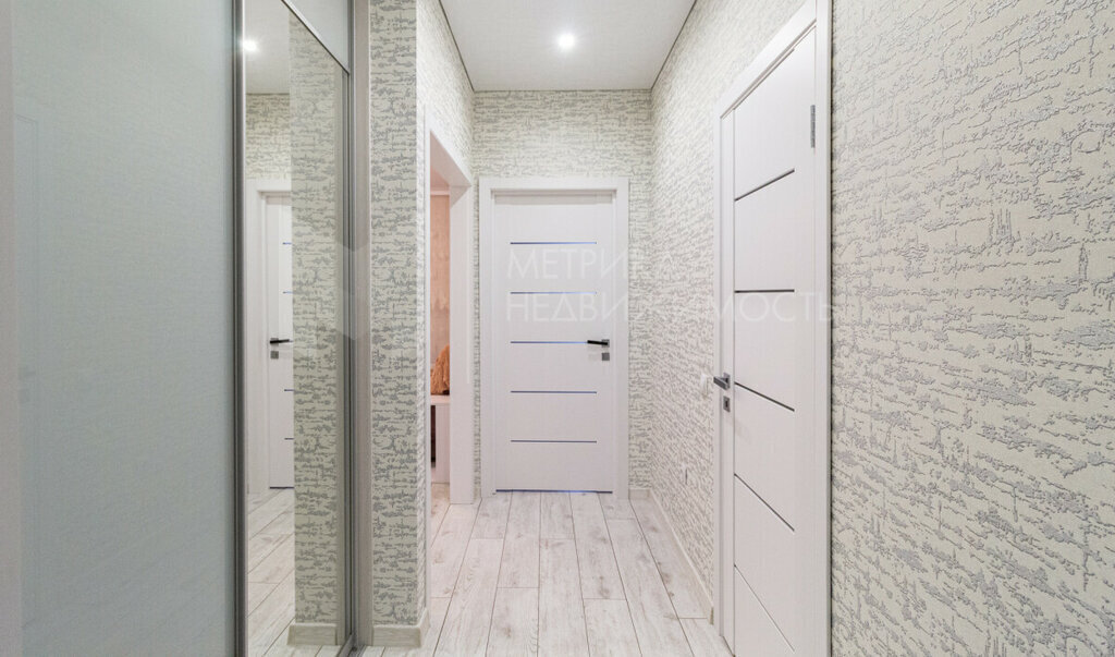 квартира г Тюмень ул Фармана Салманова 22 фото 25