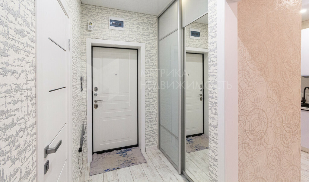 квартира г Тюмень ул Фармана Салманова 22 фото 24