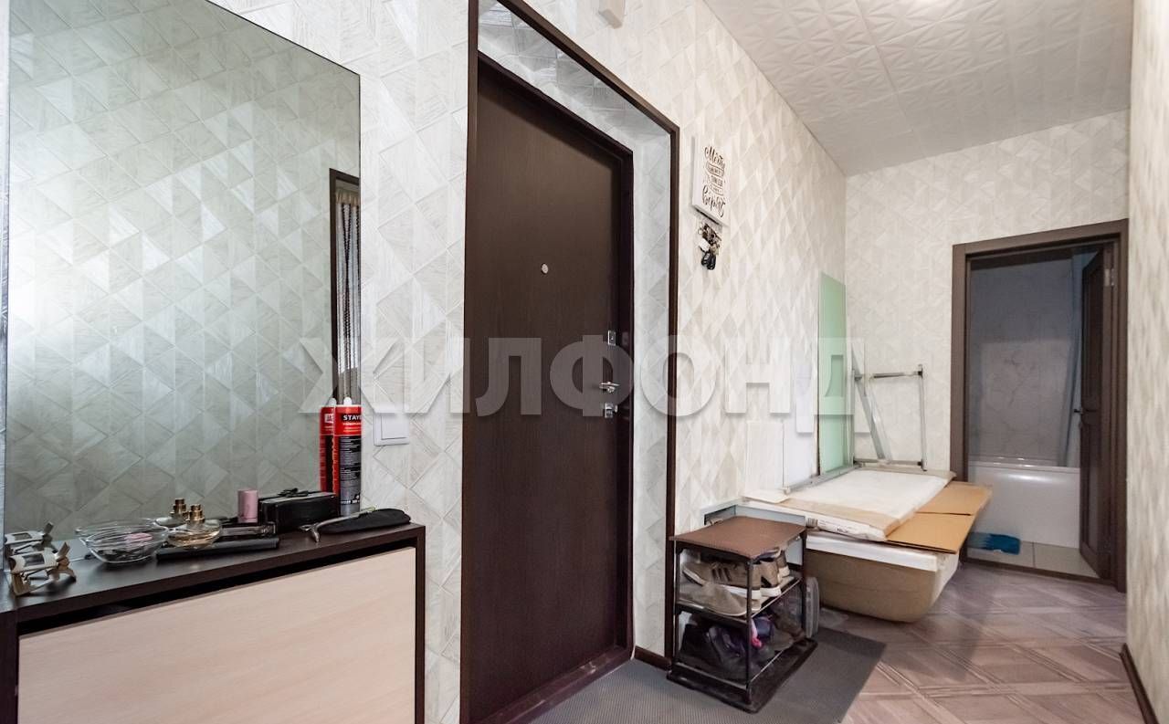 квартира г Новосибирск ул Лейтенанта Амосова 74 фото 11