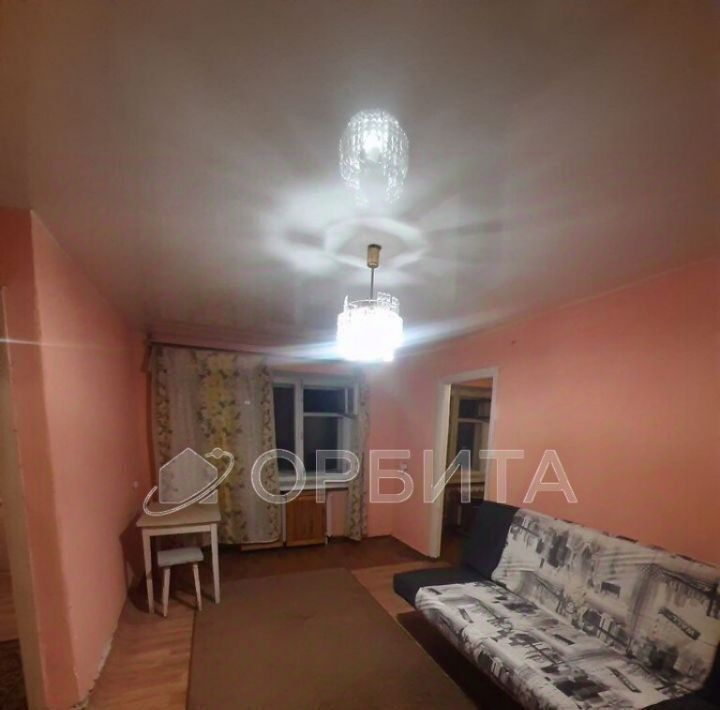 квартира г Тюмень р-н Центральный ул Щорса 11 фото 1