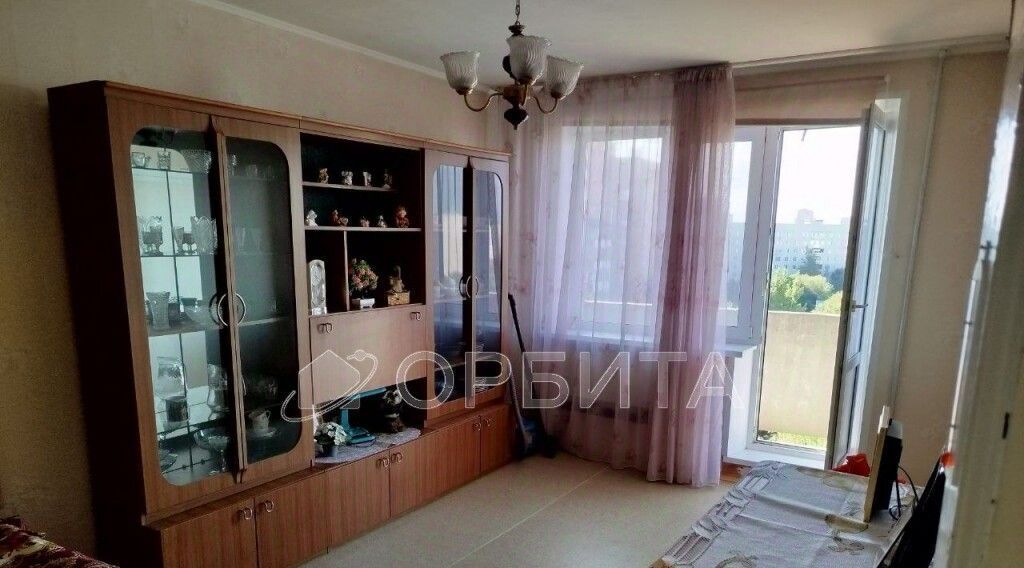 квартира г Тюмень р-н Восточный ул Мельникайте 127а фото 3