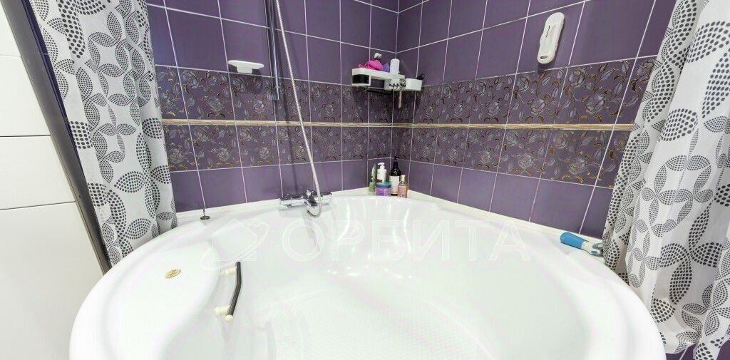 квартира г Тюмень р-н Центральный ул Малыгина 52 фото 8