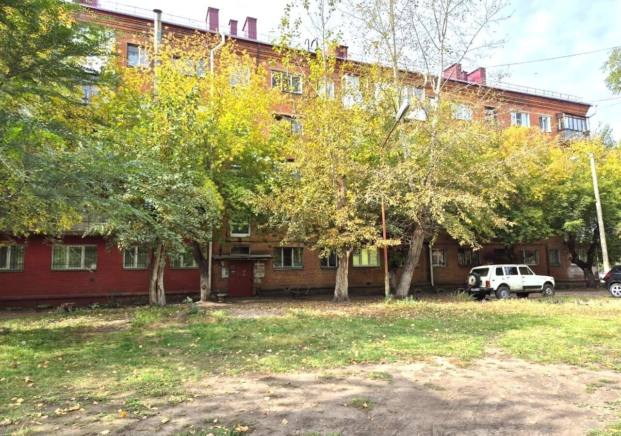 комната г Омск р-н Ленинский ул Петра Ильичева 2 фото 14