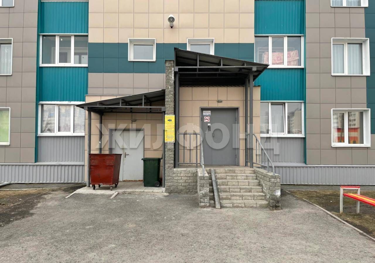 квартира г Барнаул р-н Индустриальный ул Взлетная 44 фото 3