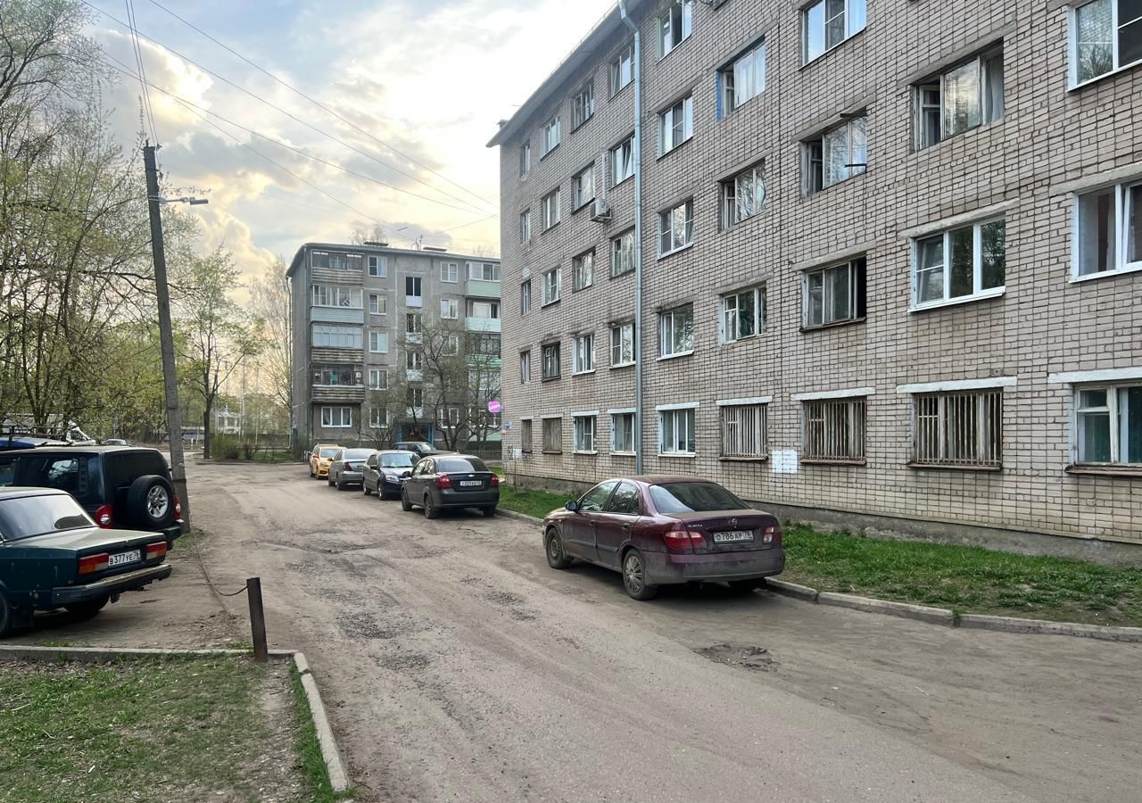 комната г Ярославль р-н Дзержинский ул Блюхера 62 фото 2