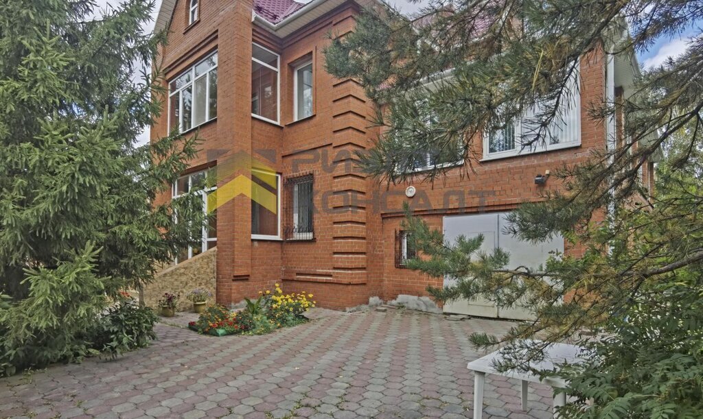 дом г Омск ул 7-я Любинская 24 фото 1