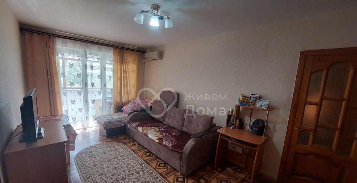 квартира г Волжский ул Кирова 5 фото 1
