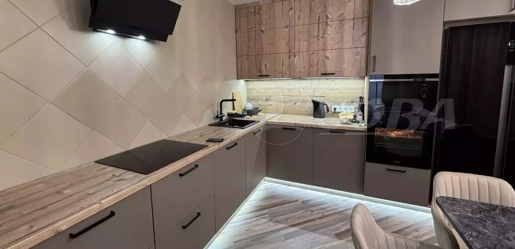 квартира г Тюмень ул Тимофея Кармацкого 11к/2 фото 3