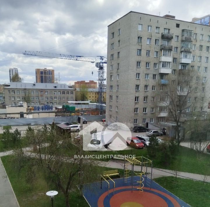 комната г Новосибирск Берёзовая роща пр-кт Дзержинского 18 фото 4