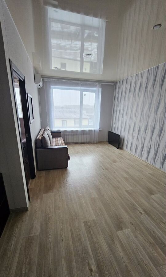 квартира г Волгоград р-н Советский ул им. Солнечникова 23 фото 1
