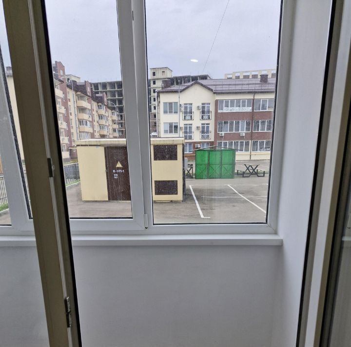 квартира г Краснодар р-н Прикубанский ул им. Валерия Вишневецкого 11к/2 фото 2