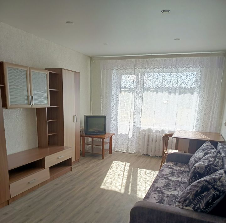 квартира г Саратов р-н Октябрьский ул. Имени В. Г. Клочкова, 72 фото 1