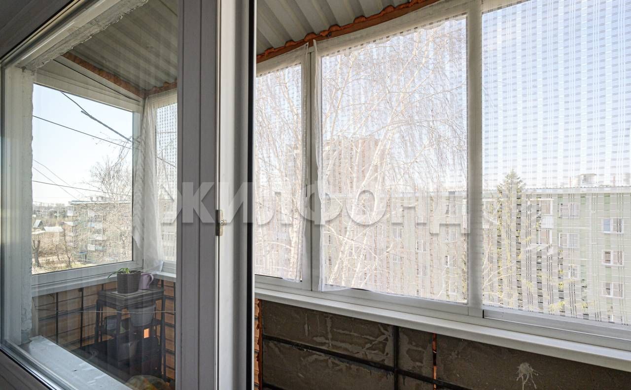 квартира г Новосибирск ул Ударная 1/3 Площадь Маркса фото 11