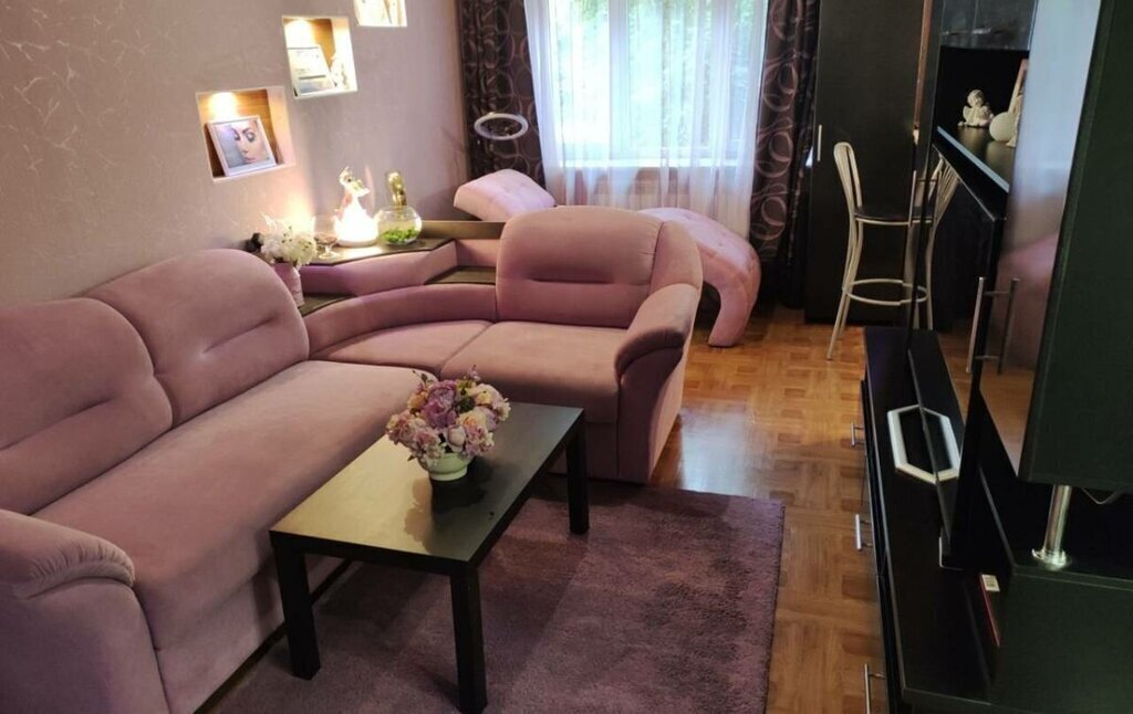 квартира г Каменск-Шахтинский Заводской ул Строителей 8 фото 1