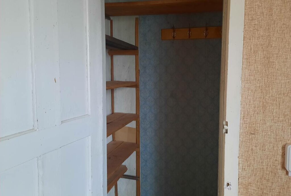 квартира г Каменск-Шахтинский ул Кирова 59 фото 8