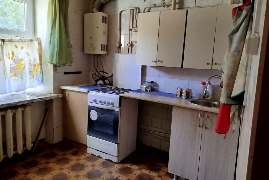 квартира г Каменск-Шахтинский пер Коммунистический 81 фото 6