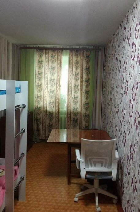 квартира г Каменск-Шахтинский пер Володарского 56 фото 5