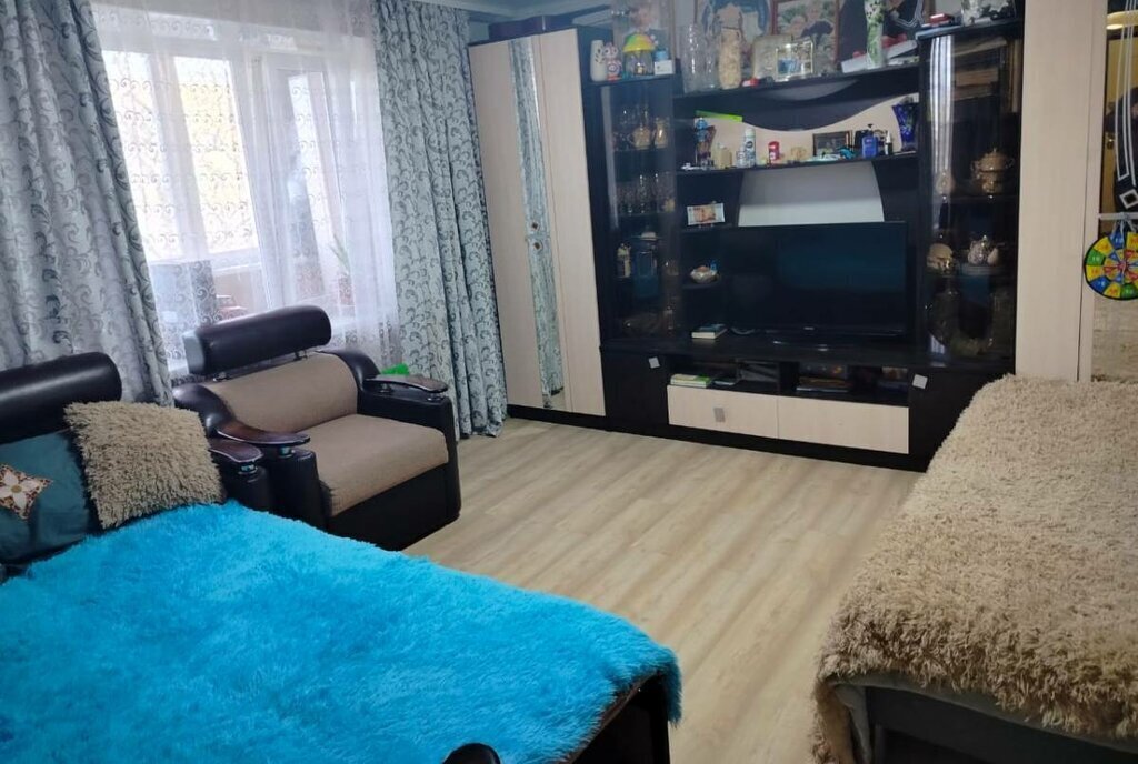 квартира г Каменск-Шахтинский Заводской Больничная улица, 21 фото 10