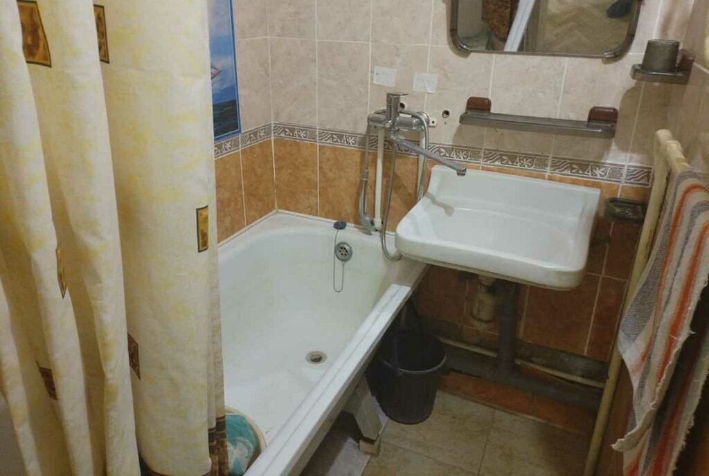квартира г Каменск-Шахтинский ул Красная 9а фото 13